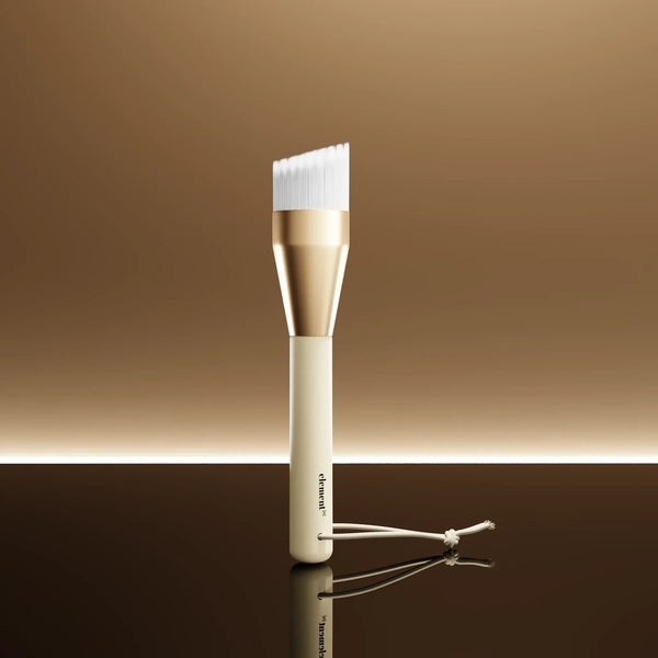 Pinceau applicateur pour les soins démaquillants et nettoyants elements - outil professionnel - logo tampographié - reflets dorés. 